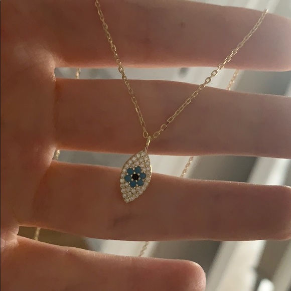 Gorgeous Dainty Evil Eye Necklace - Picture 2 of 7